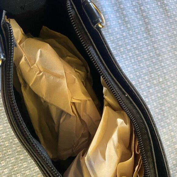 Elegant Black and Purple Women's Ita/Messenger bag - Picture 4 of 5